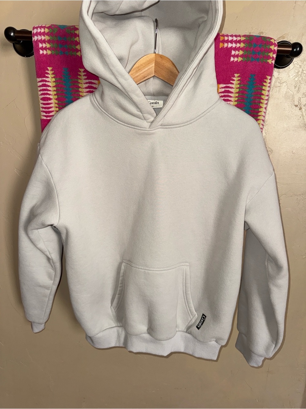 Comfrt kids XL hoodie-PTP 22.5-neutral tan/greige-like new